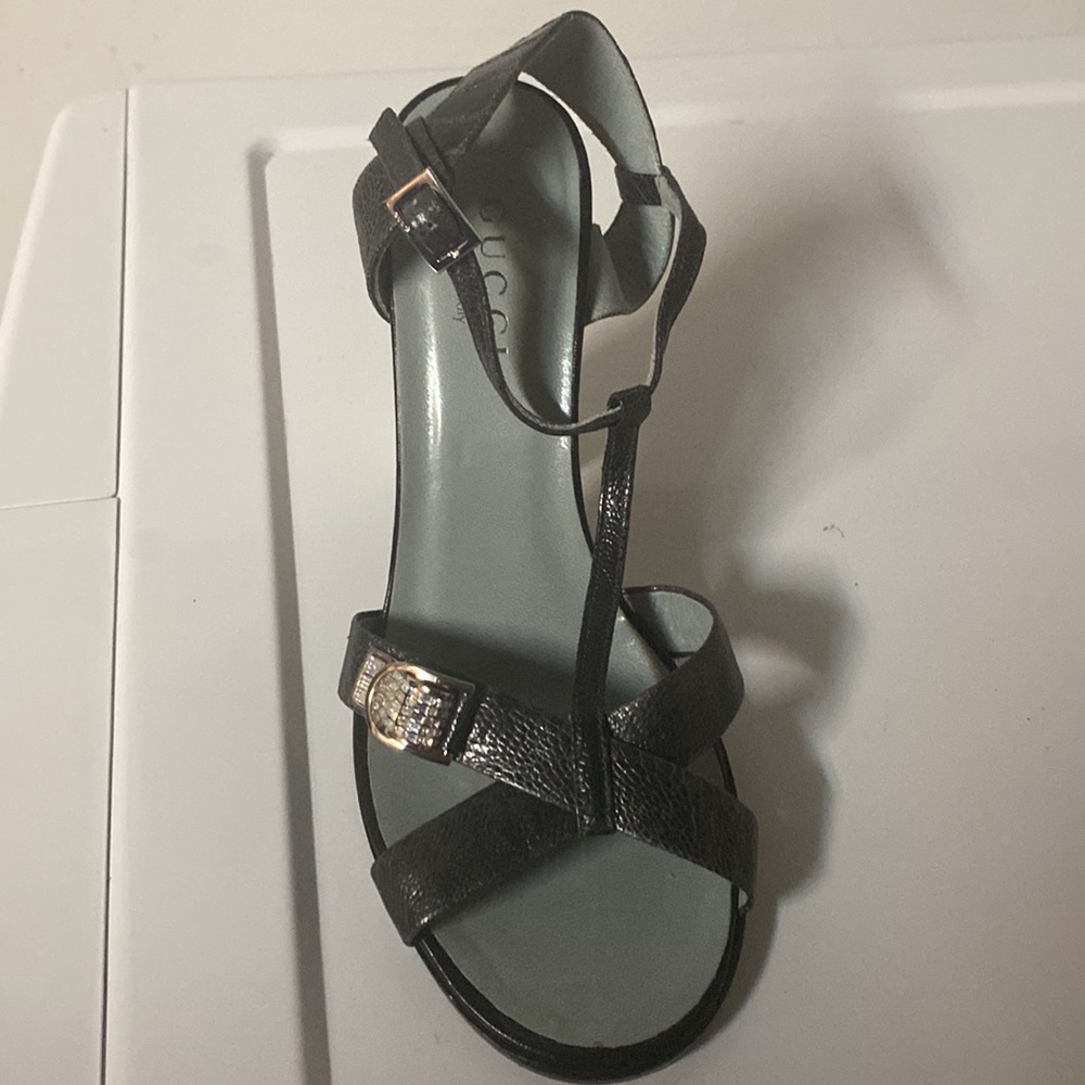 Gucci size 81/2 gray , natural colour heel